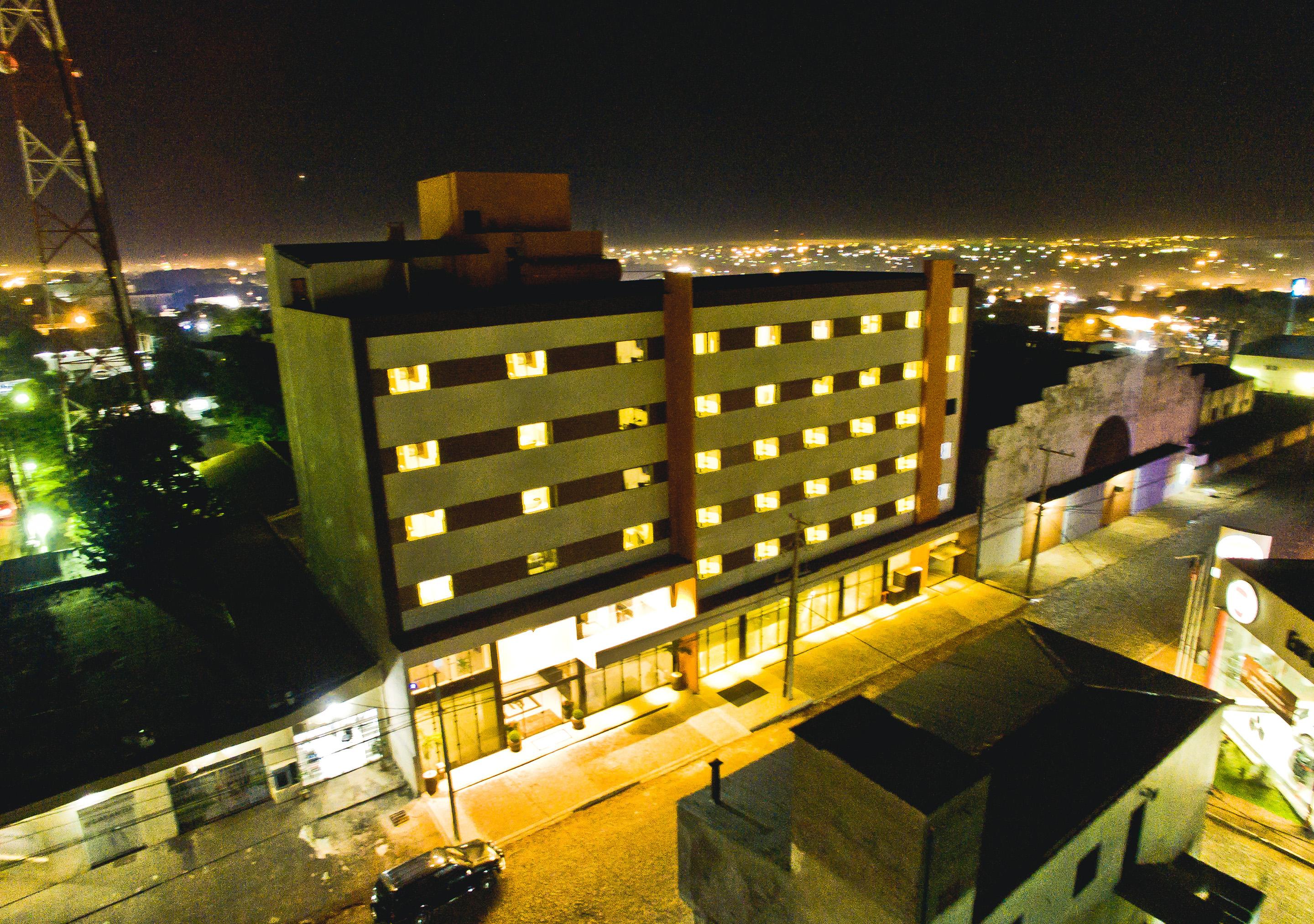 Megal Suites Hotel Ciudad del Este Buitenkant foto