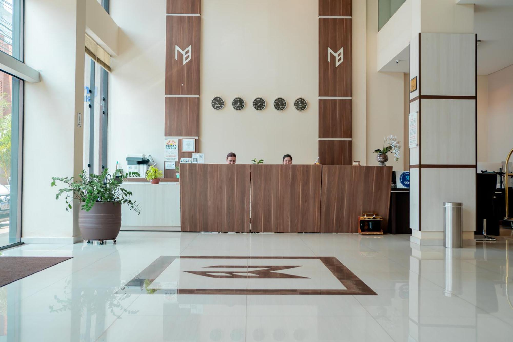 Megal Suites Hotel Ciudad del Este Buitenkant foto