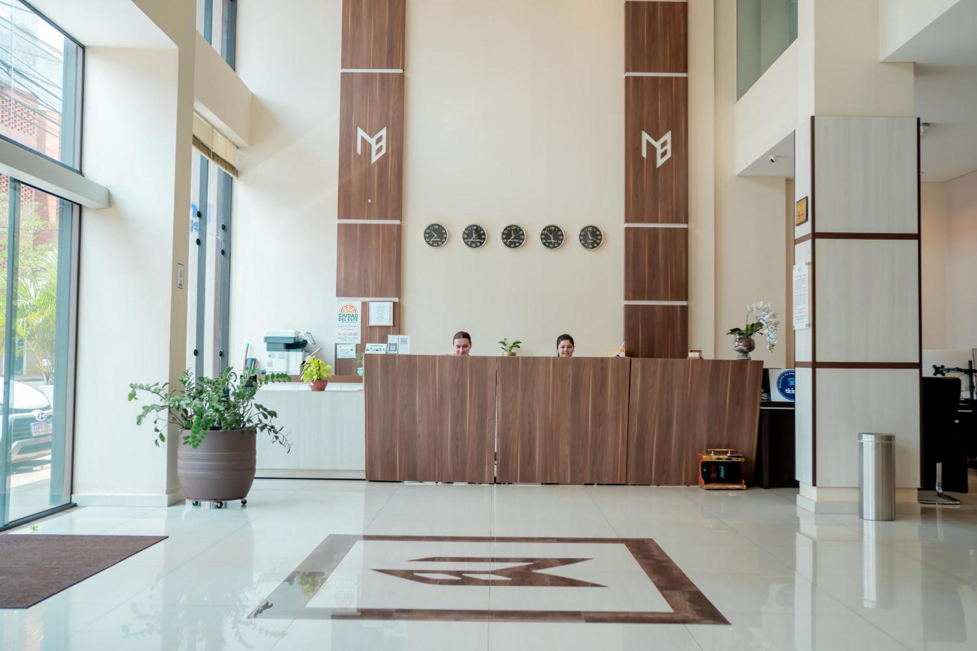 Megal Suites Hotel Ciudad del Este Buitenkant foto
